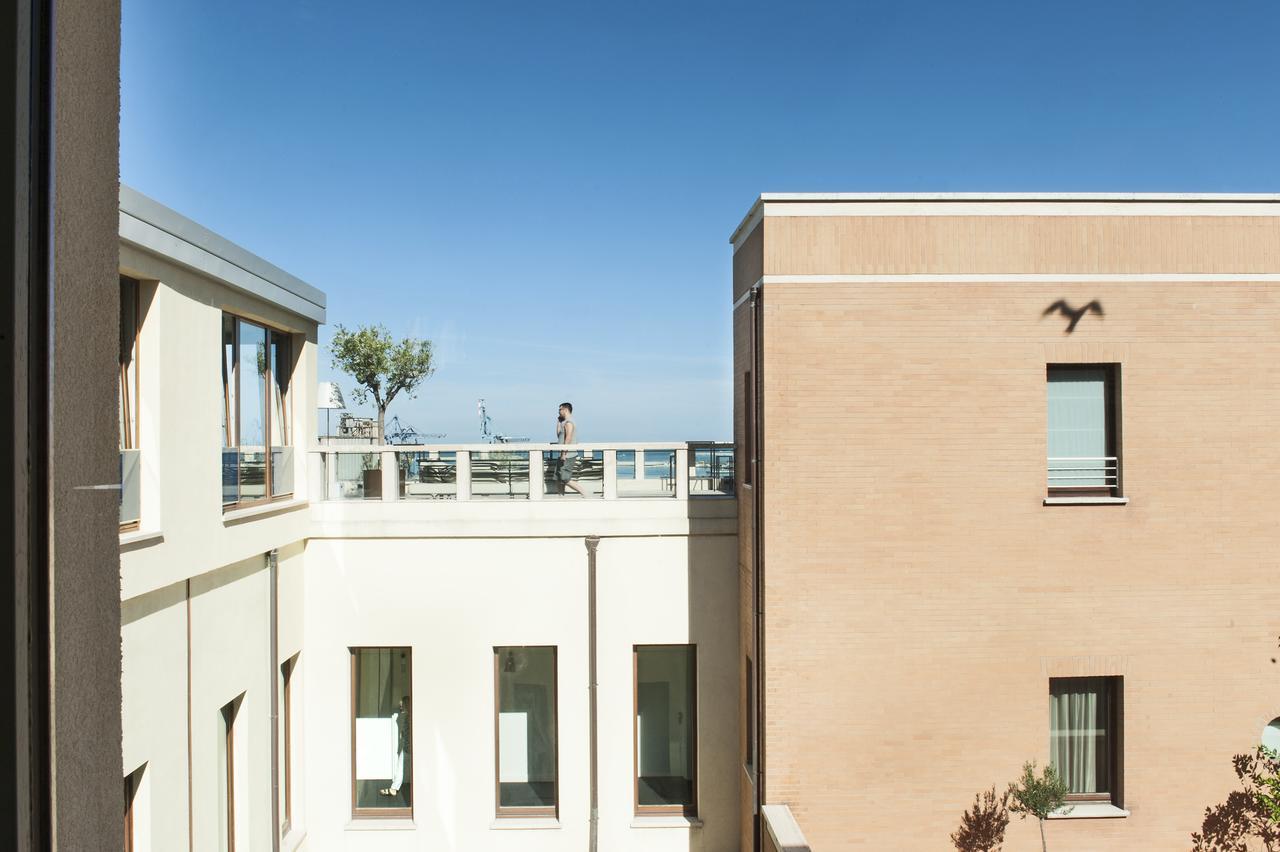 Seeport Hotel Ancona Esterno foto